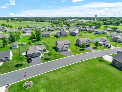1008 Mulberry Avenue NE Montgomery MN 56069