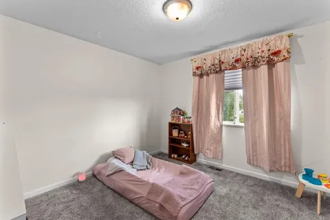 1008 Mulberry Avenue NE Montgomery MN 56069