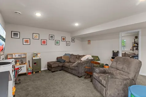 1008 Mulberry Avenue NE Montgomery MN 56069