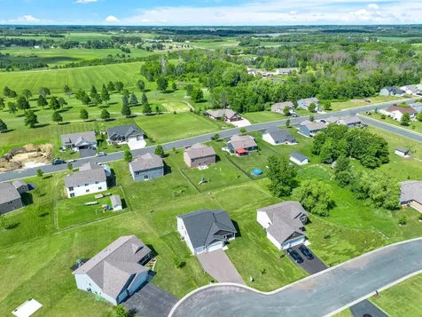 1008 Mulberry Avenue NE Montgomery MN 56069