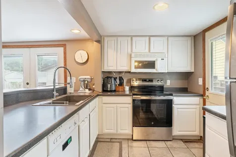 608 S 2nd Street La Crescent MN 55947