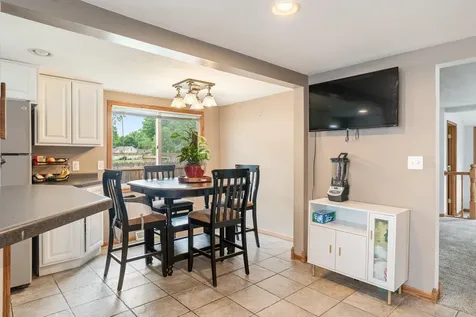 608 S 2nd Street La Crescent MN 55947