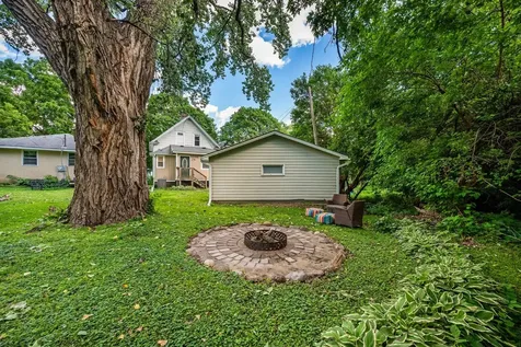 1039 22nd Avenue SE Minneapolis MN 55414