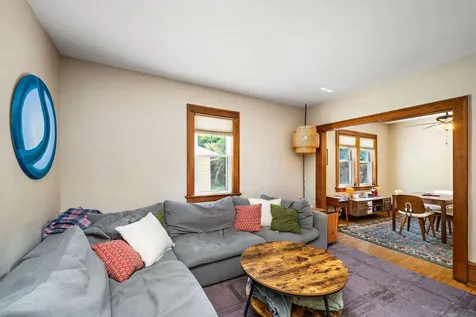 1039 22nd Avenue SE Minneapolis MN 55414