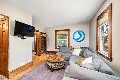 1039 22nd Avenue SE Minneapolis MN 55414