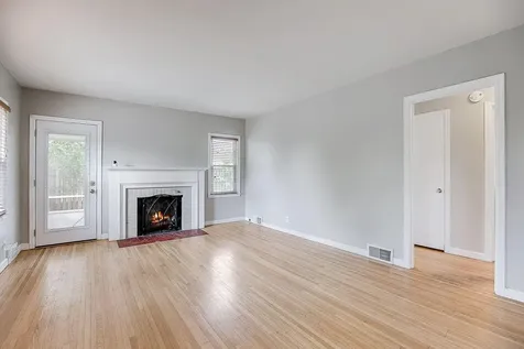 1588 Highland Parkway Saint Paul MN 55116