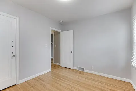 1588 Highland Parkway Saint Paul MN 55116