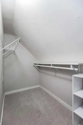 1588 Highland Parkway Saint Paul MN 55116