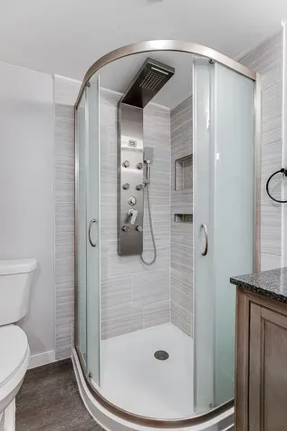 1588 Highland Parkway Saint Paul MN 55116