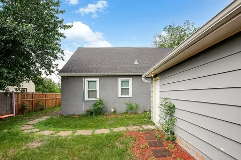 1588 Highland Parkway Saint Paul MN 55116