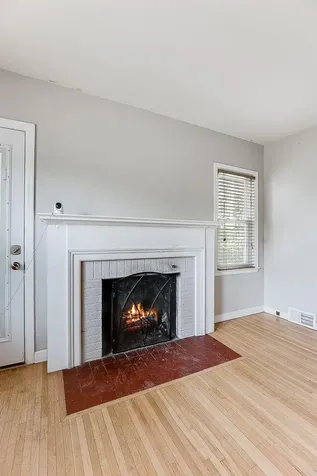1588 Highland Parkway Saint Paul MN 55116