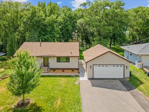 2593 Germain Street N Maplewood MN 55109