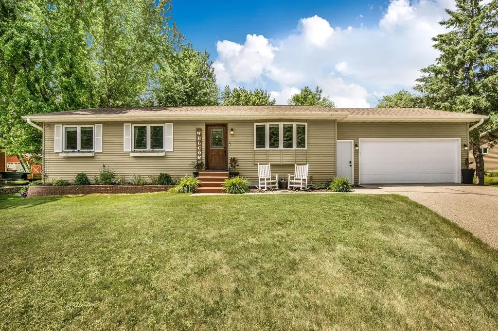 1433 Riverside Avenue N Sartell MN 56377