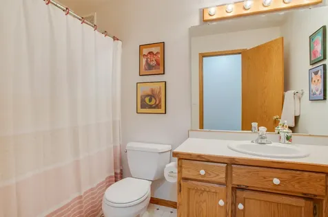 463 42nd Avenue S Moorhead MN 56560