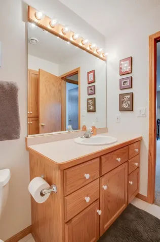 463 42nd Avenue S Moorhead MN 56560