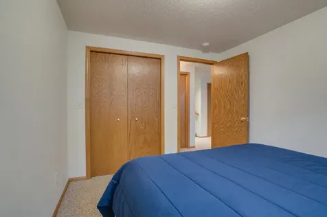 463 42nd Avenue S Moorhead MN 56560