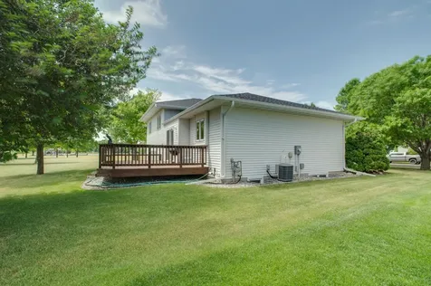 463 42nd Avenue S Moorhead MN 56560