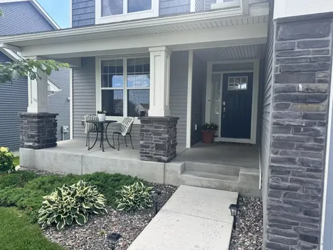1562 Edgebrook Lane Carver MN 55315