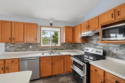 1719 Huntington Court West Fargo ND 58078
