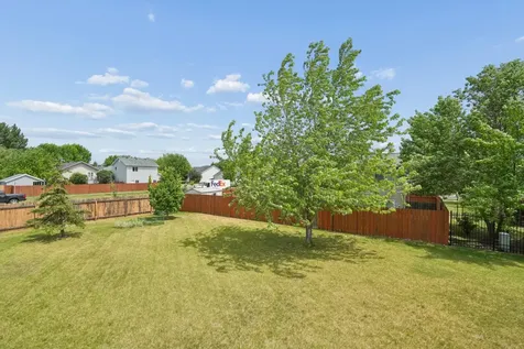 1719 Huntington Court West Fargo ND 58078