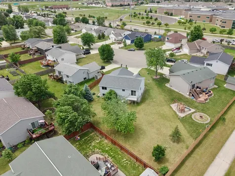 1719 Huntington Court West Fargo ND 58078