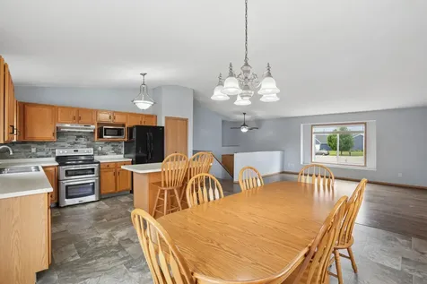 1719 Huntington Court West Fargo ND 58078