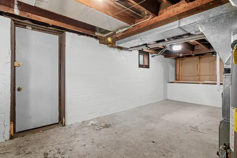 1423 Thomas Avenue W Saint Paul MN 55104