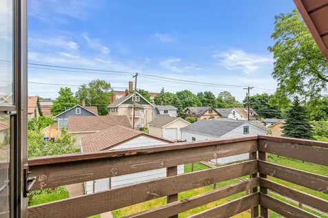 1423 Thomas Avenue W Saint Paul MN 55104