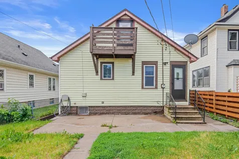 1423 Thomas Avenue W Saint Paul MN 55104