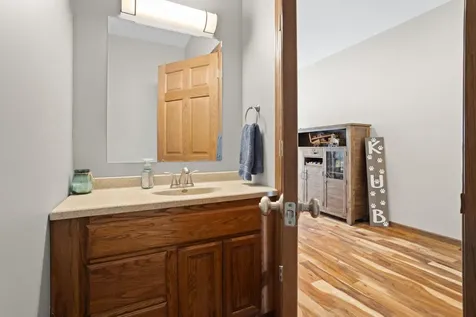 606 3 Street E Horace ND 58047