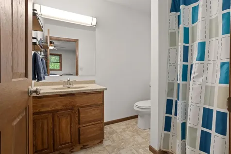 606 3 Street E Horace ND 58047