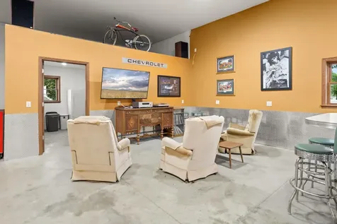 606 3 Street E Horace ND 58047