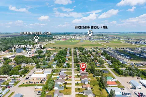 606 3 Street E Horace ND 58047