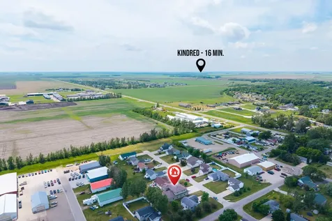 606 3 Street E Horace ND 58047