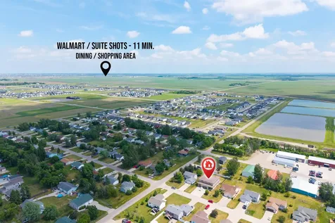 606 3 Street E Horace ND 58047