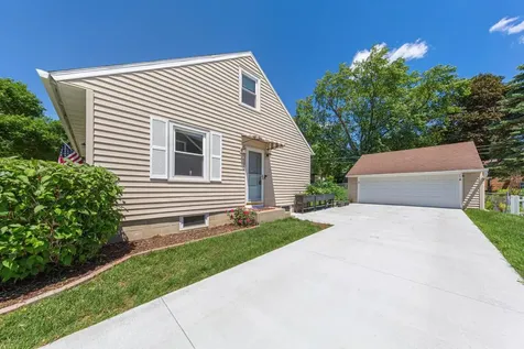 1512 10th Avenue NE Rochester MN 55906