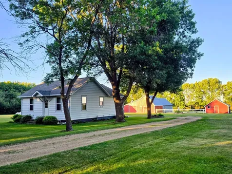 1760 110th Avenue Pipestone MN 56164
