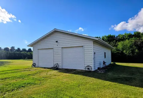 1760 110th Avenue Pipestone MN 56164