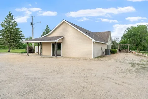 3700 11th Place NE Austin MN 55912