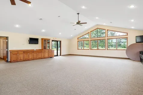 3700 11th Place NE Austin MN 55912