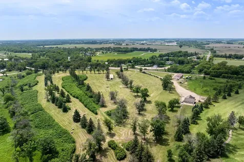 3700 11th Place NE Austin MN 55912