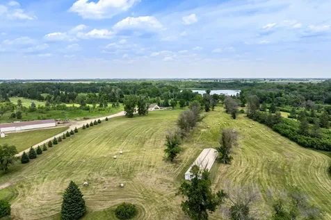 3700 11th Place NE Austin MN 55912