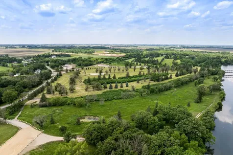 3700 11th Place NE Austin MN 55912