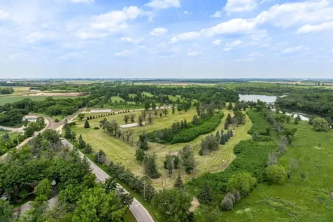 3700 11th Place NE Austin MN 55912