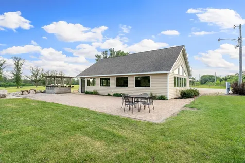 3700 11th Place NE Austin MN 55912