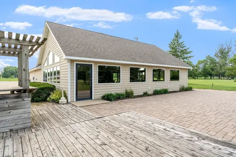 3700 11th Place NE Austin MN 55912