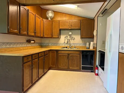 12264 Shorewood Beach Road Detroit Lakes MN 56501