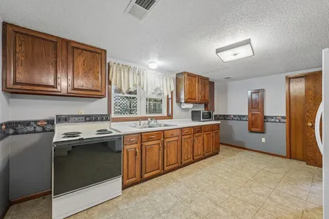 118 4th Avenue NE Lonsdale MN 55046