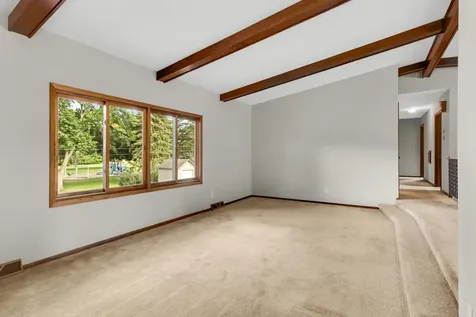 112 Mayo Drive Burnsville MN 55337