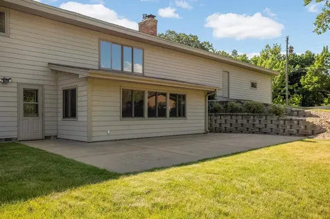 112 Mayo Drive Burnsville MN 55337